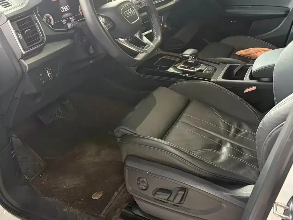 Audi Q5L 2022 из CN, фото 8
