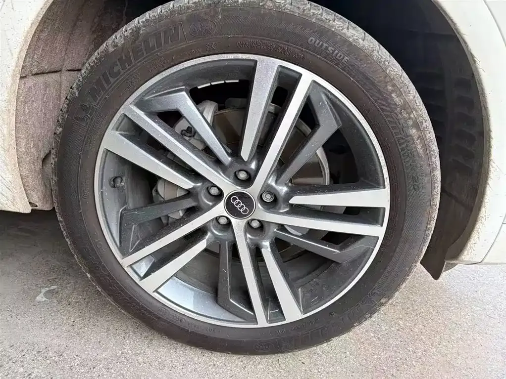 Audi Q5L 2022 из CN, фото 9