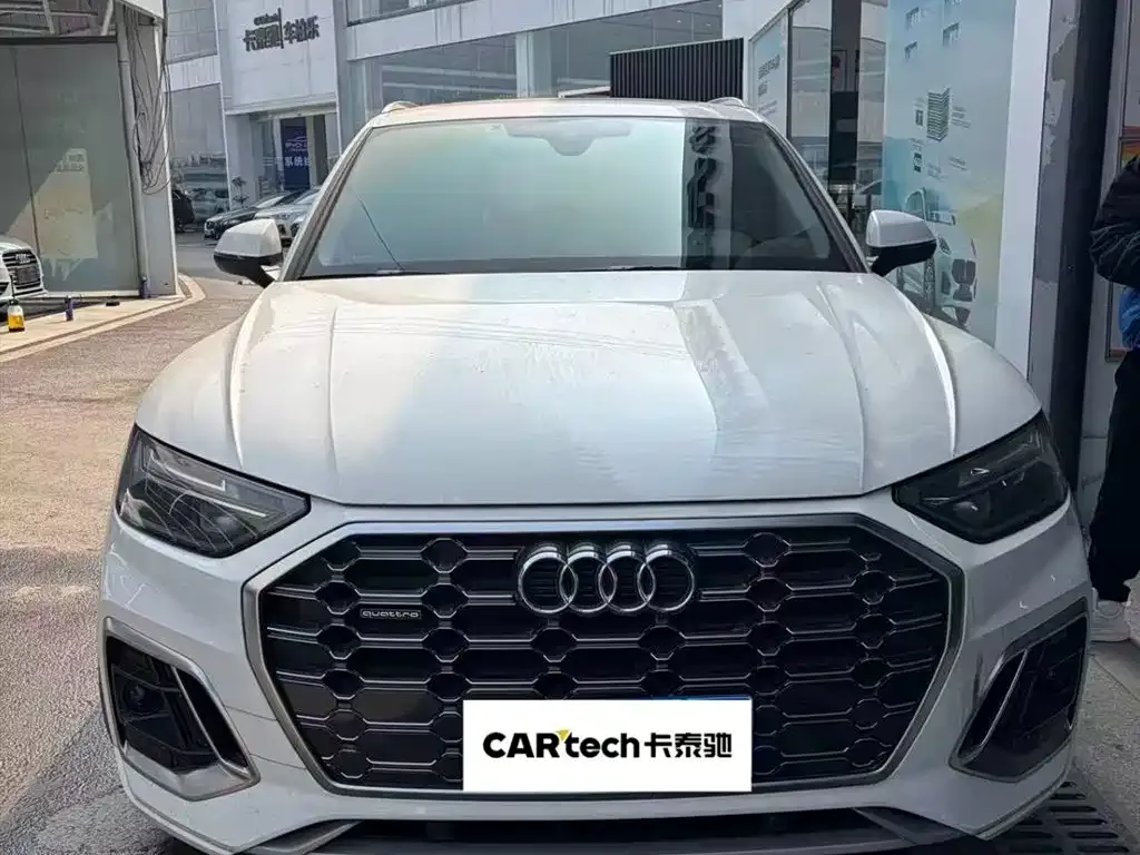 Audi Q5L 2022 из CN, фото 5