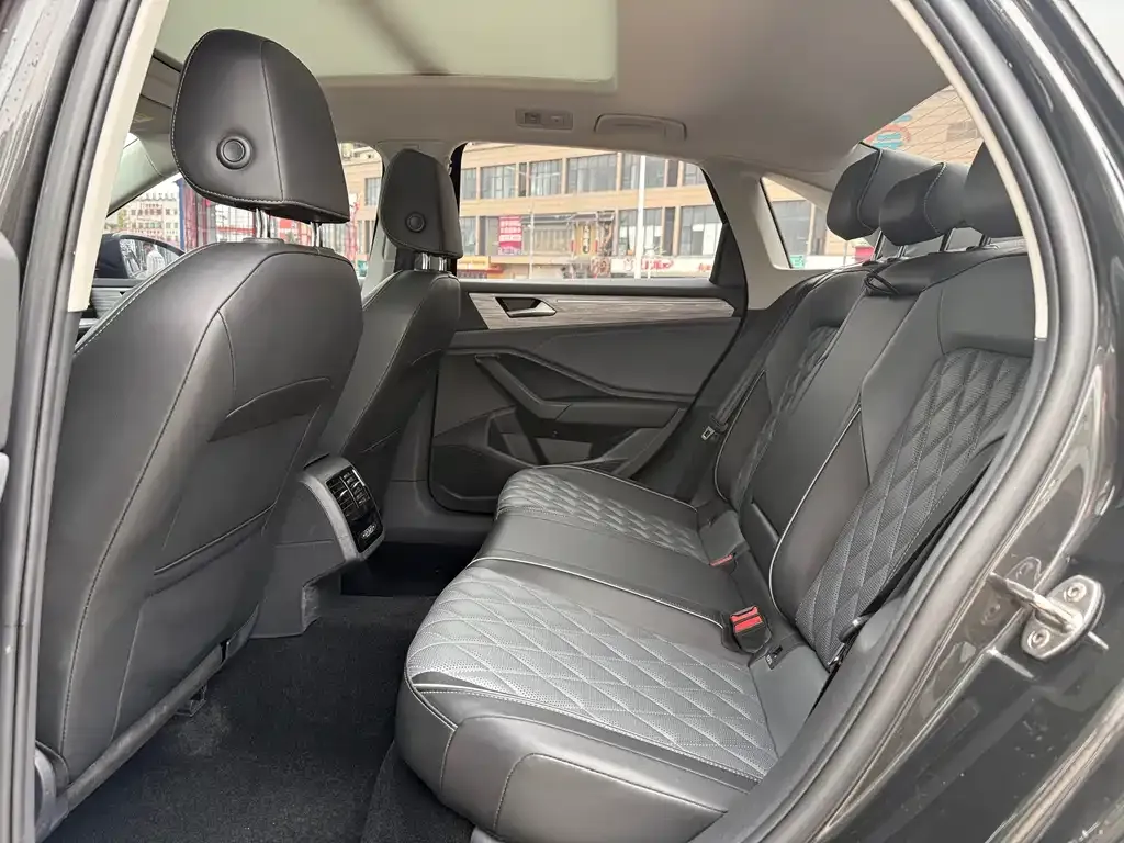 Volkswagen Sagitar 2023 из CN, фото 5