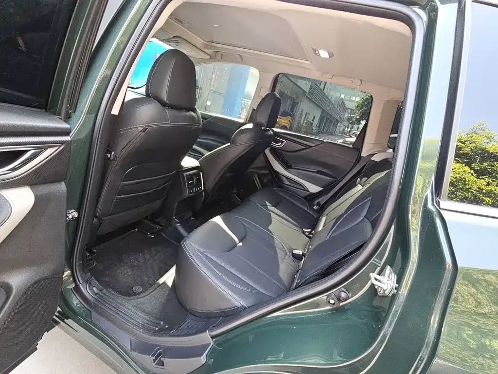 Subaru Forester 2022 из CN, фото 5