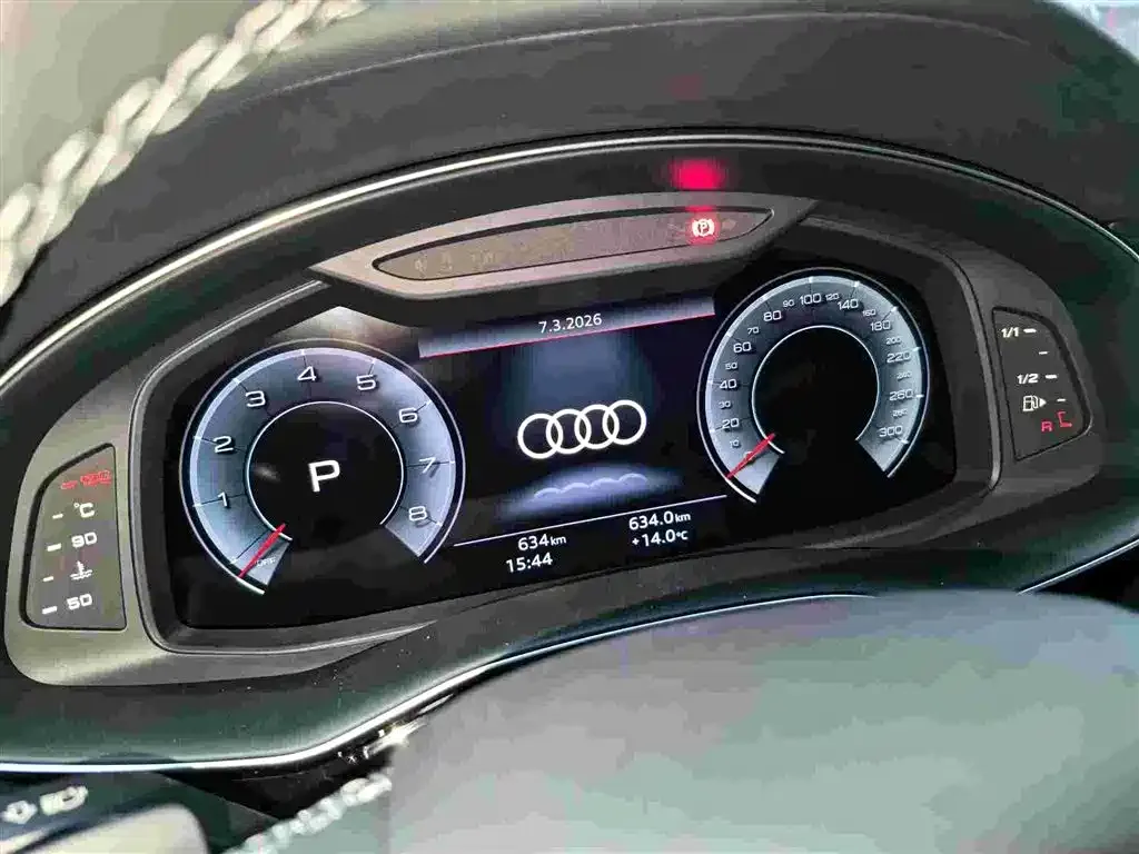 Audi Q7 — фото 2