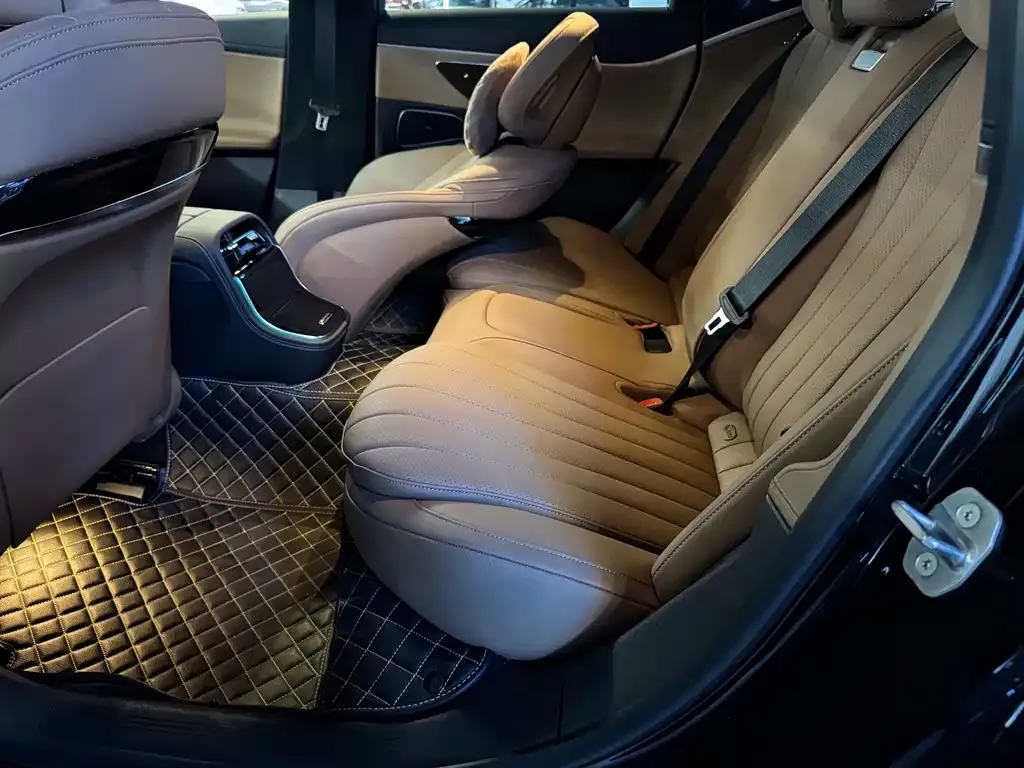 Mercedes-Benz E-Class 2024 из CN, фото 5