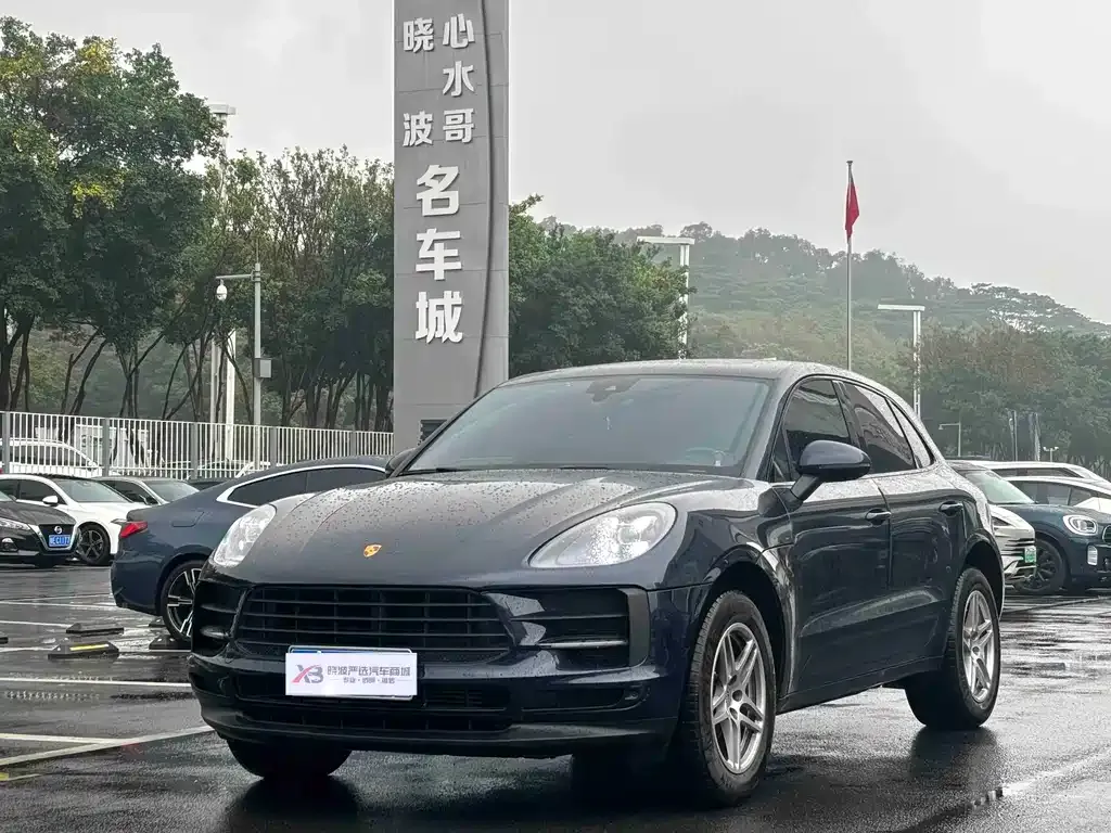 Porsche Macan — фото 1