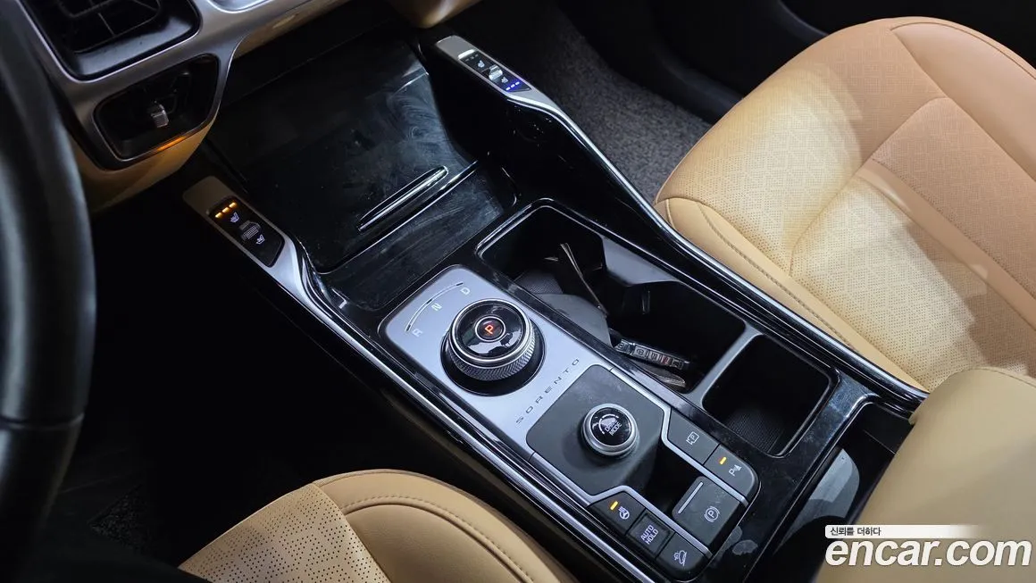 Kia Sorento — фото 9