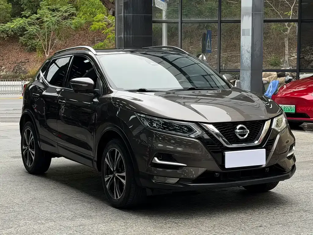 Nissan Qashqai — фото 10