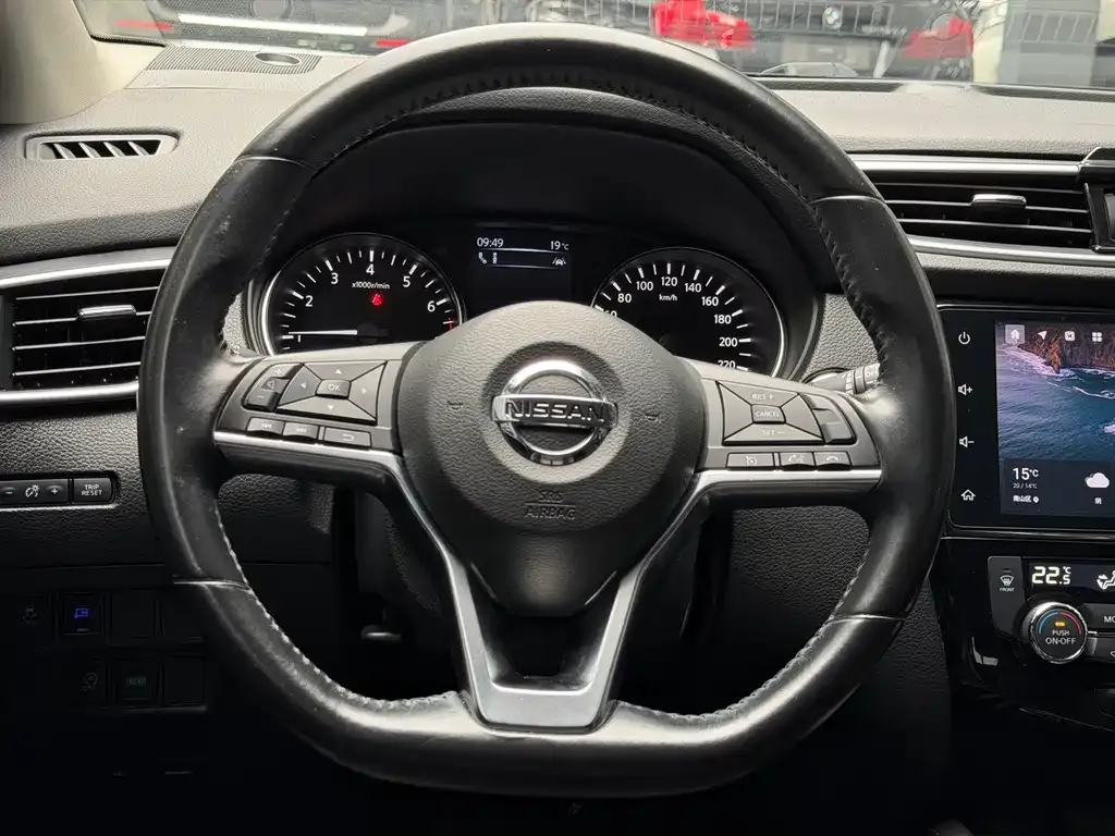 Nissan Qashqai — фото 2