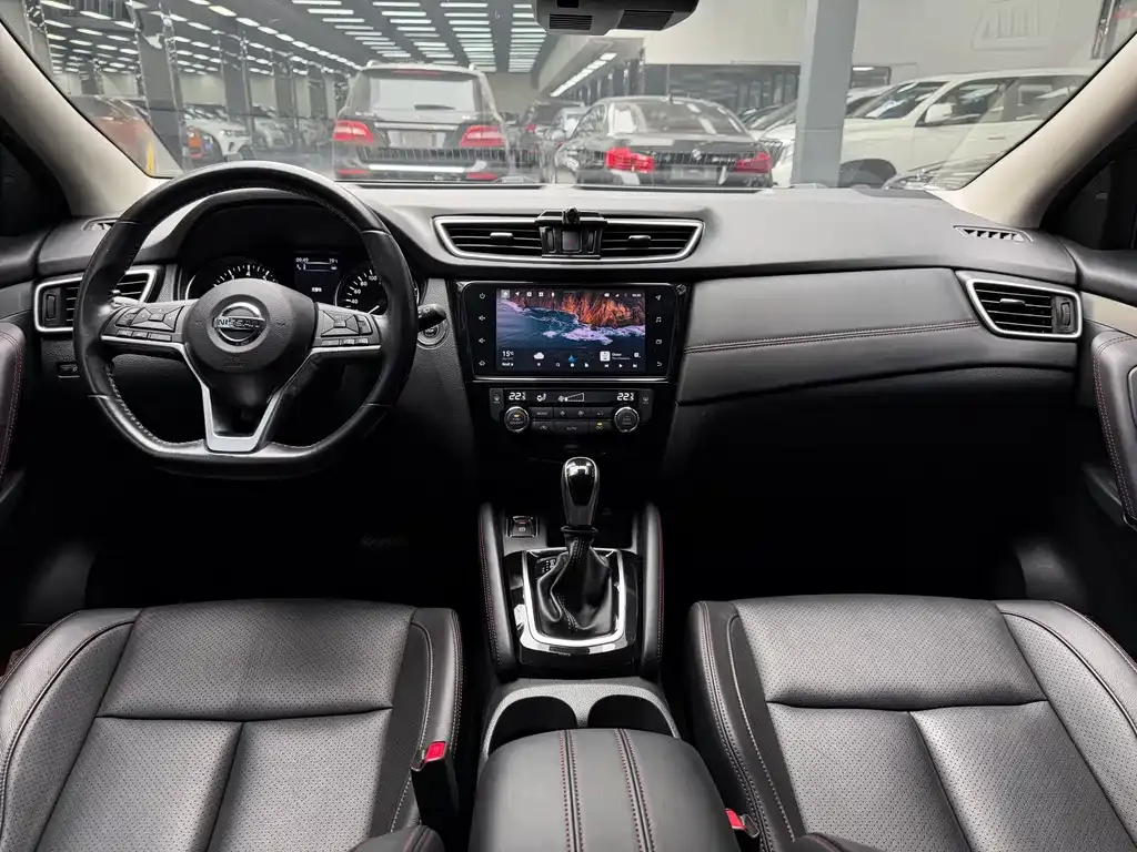 Nissan Qashqai — фото 5