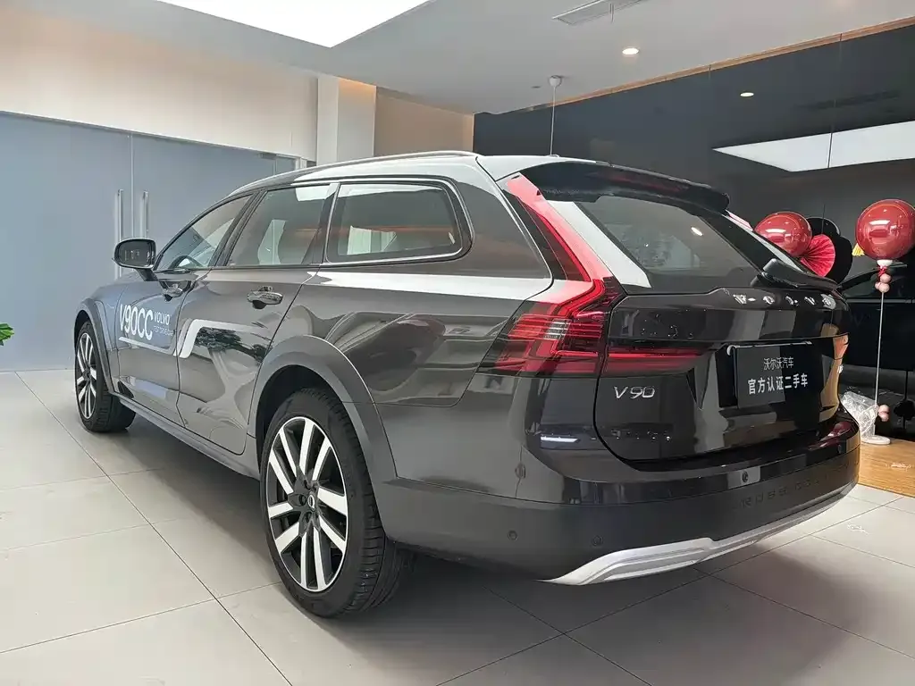 Volvo V90 — фото 4