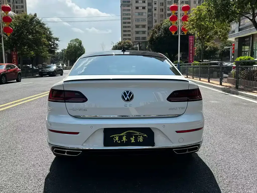 Volkswagen CC 2023 из CN, фото 4