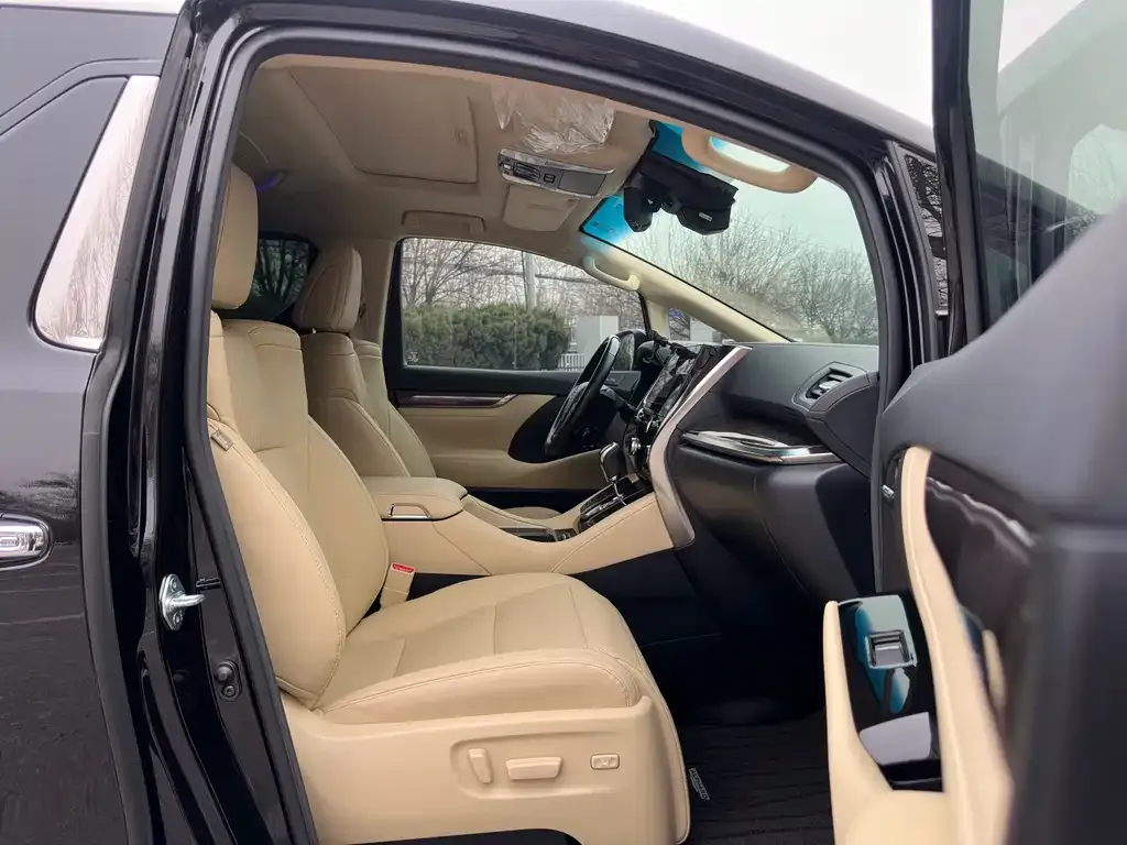 Toyota Alphard 2021 из CN, фото 4