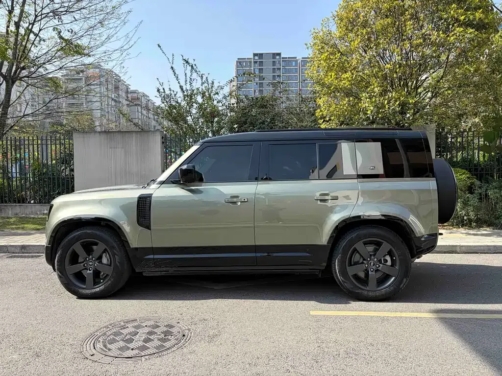 Land Rover Defender — фото 9