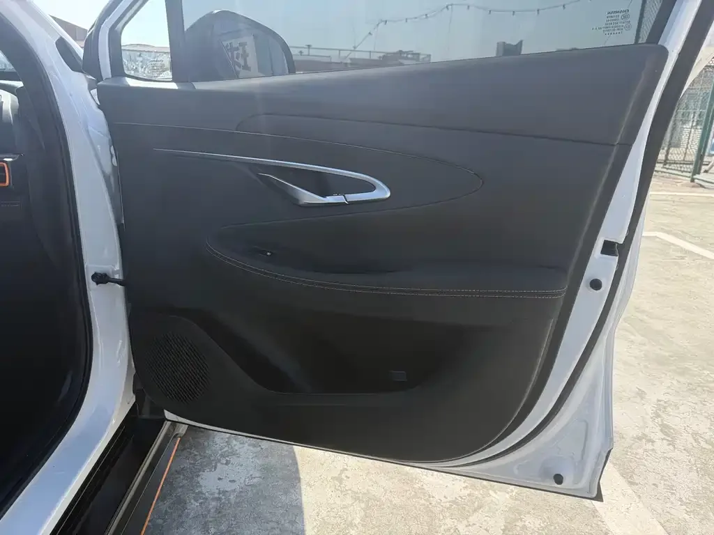 Changan UNI-T 2023 из CN, фото 2