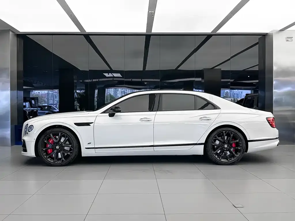 Bentley Flying Spur 2025 из CN, фото 5