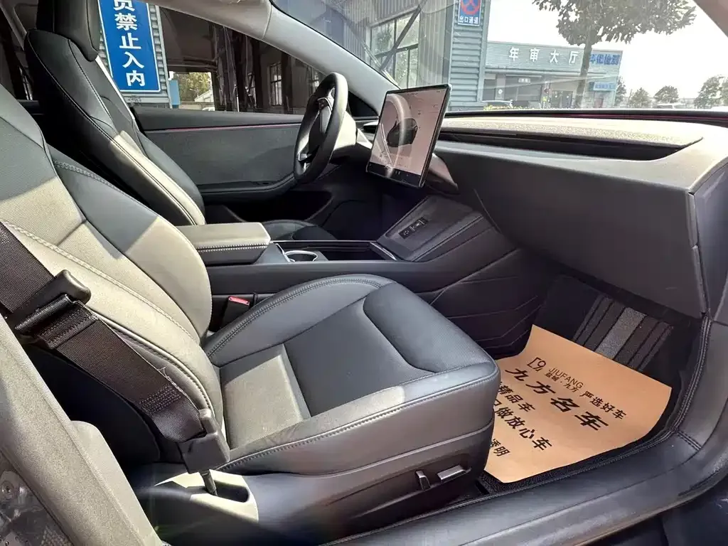 Tesla Model 3 2025 из CN, фото 10