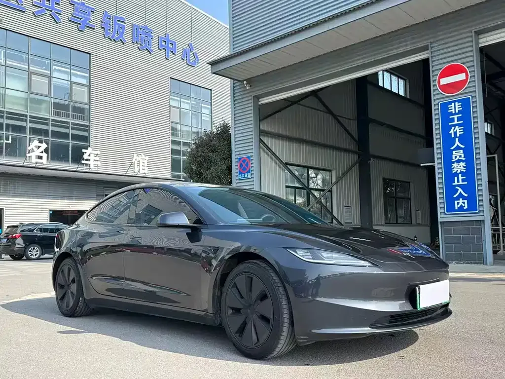 Tesla Model 3 2025 из CN, фото 9