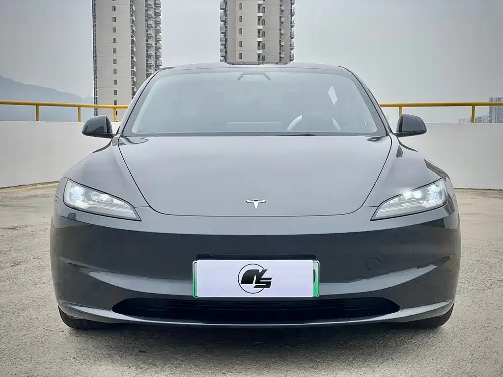 Tesla Model 3 — фото 8