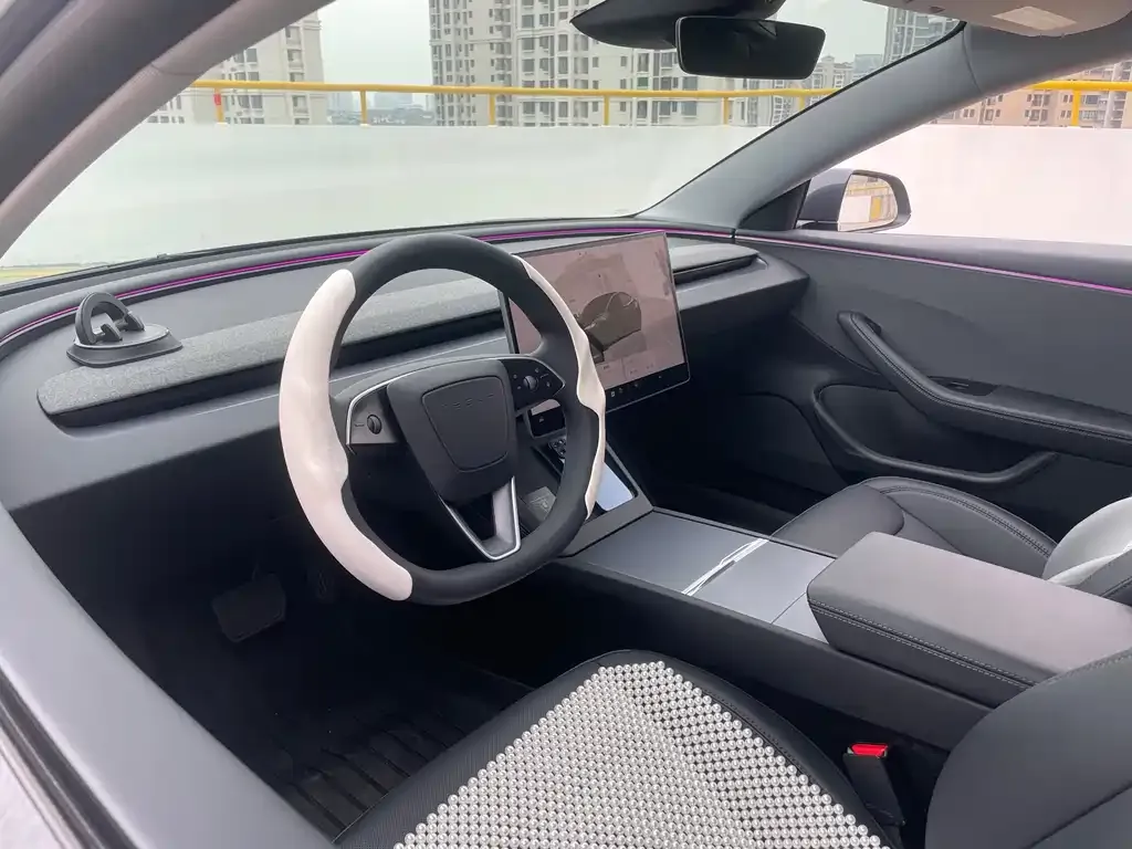 Tesla Model 3 — фото 5