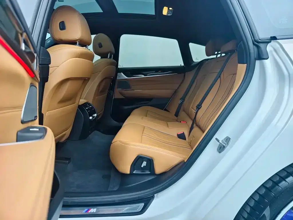 BMW 6 Series GT — фото 8