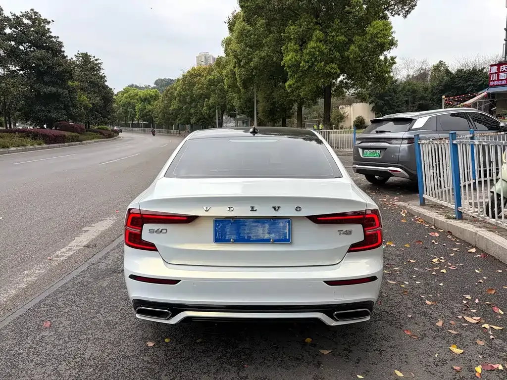 Volvo S60 2021 из CN, фото 5