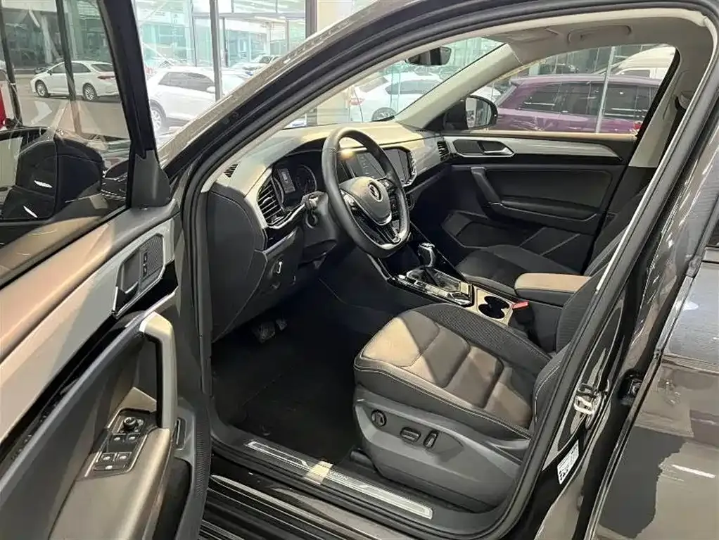 Volkswagen Tayron 2021 из CN, фото 7