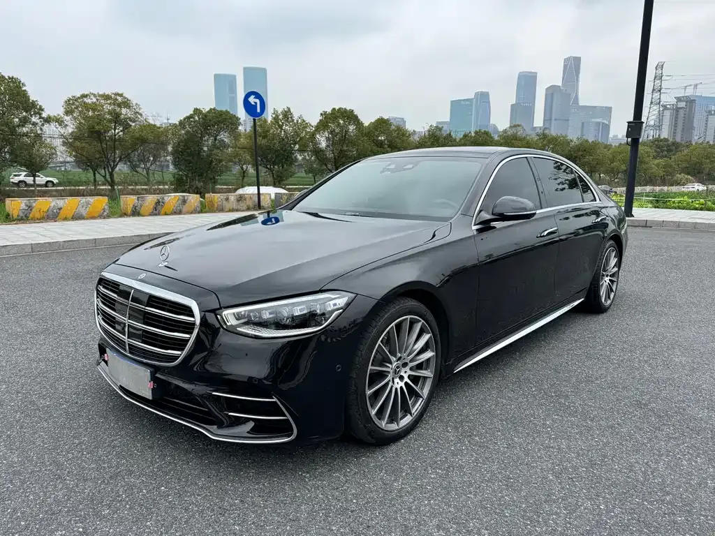Mercedes-Benz S-Class — фото 1