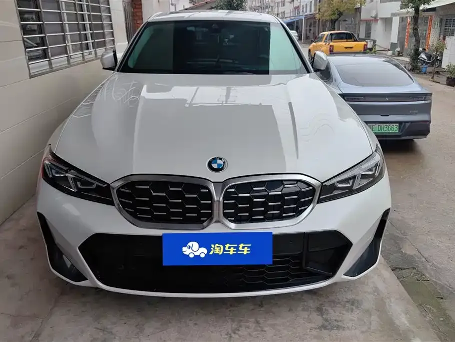 BMW 3 Series 2023 из CN, фото 2