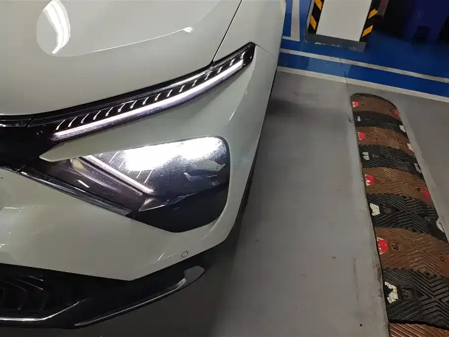 Citroen C5 X 2024 из CN, фото 7