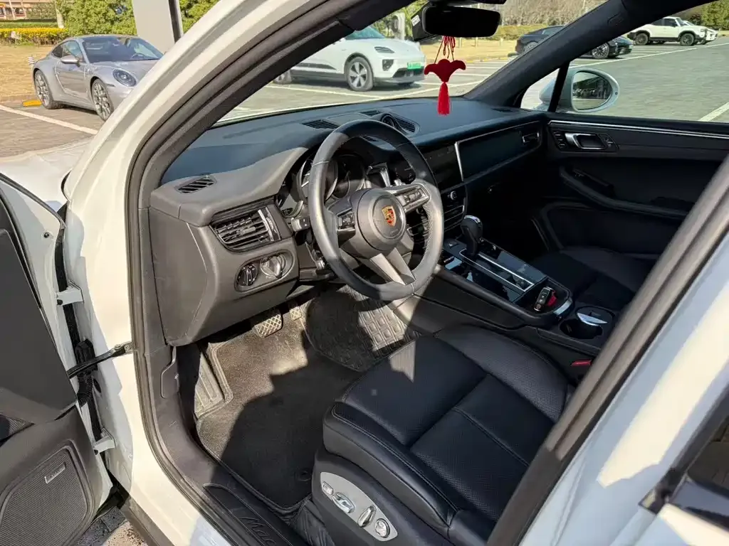 Porsche Macan 2023 из CN, фото 8