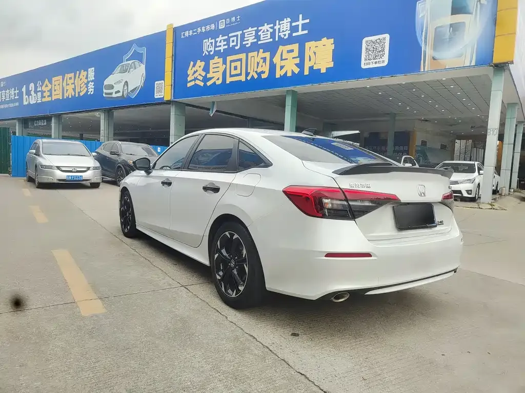 Honda Civic — фото 8
