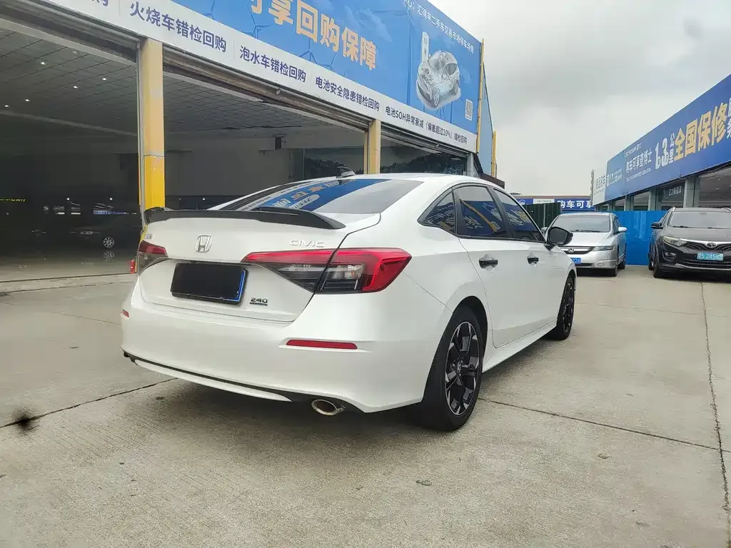 Honda Civic — фото 4