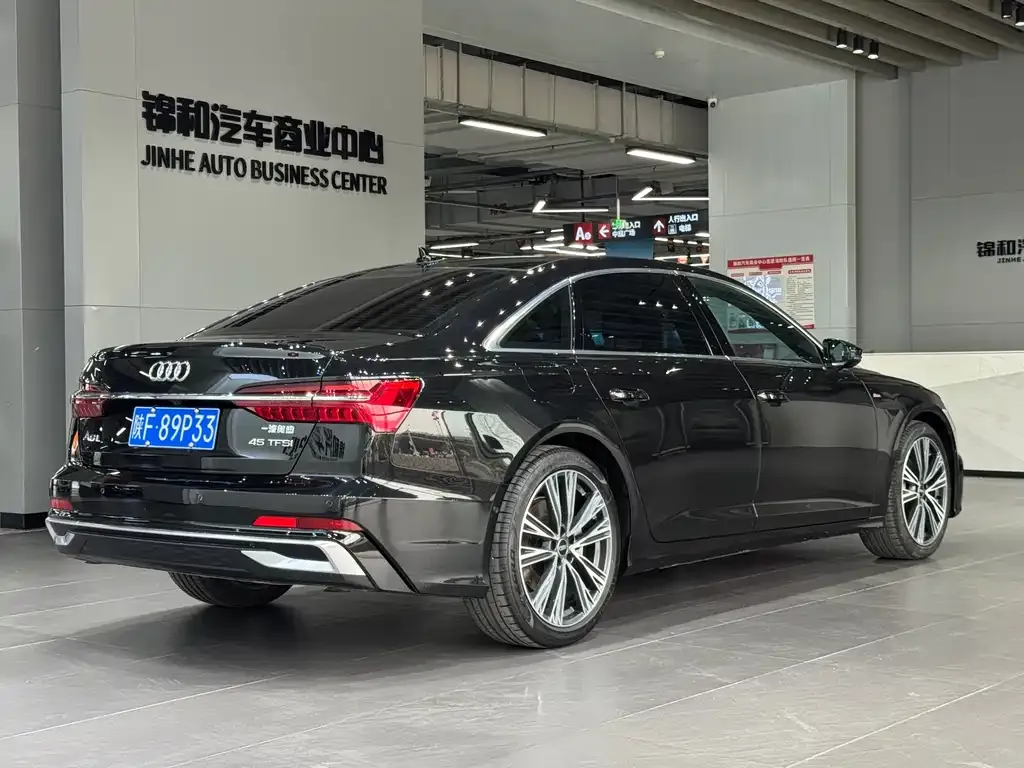 Audi A6L — фото 4
