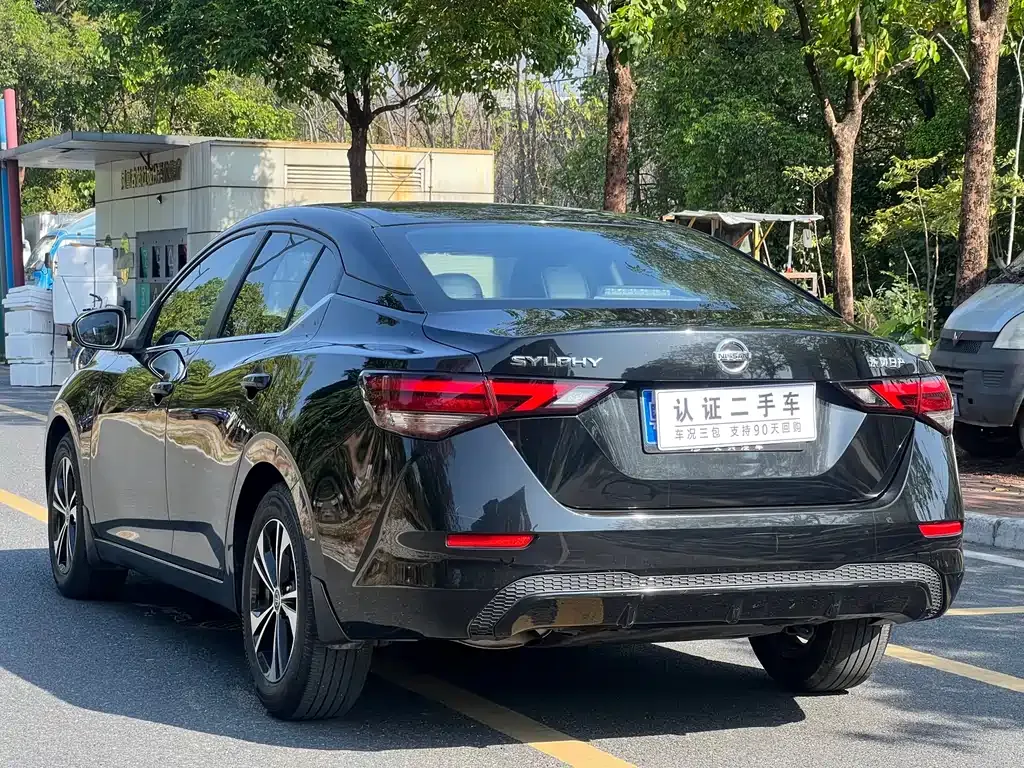 Nissan Sylphy 2022 из CN, фото 2