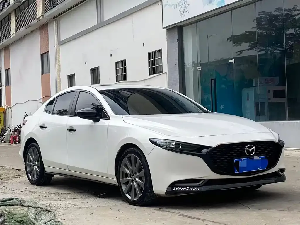 Mazda 3 Axela — фото 4