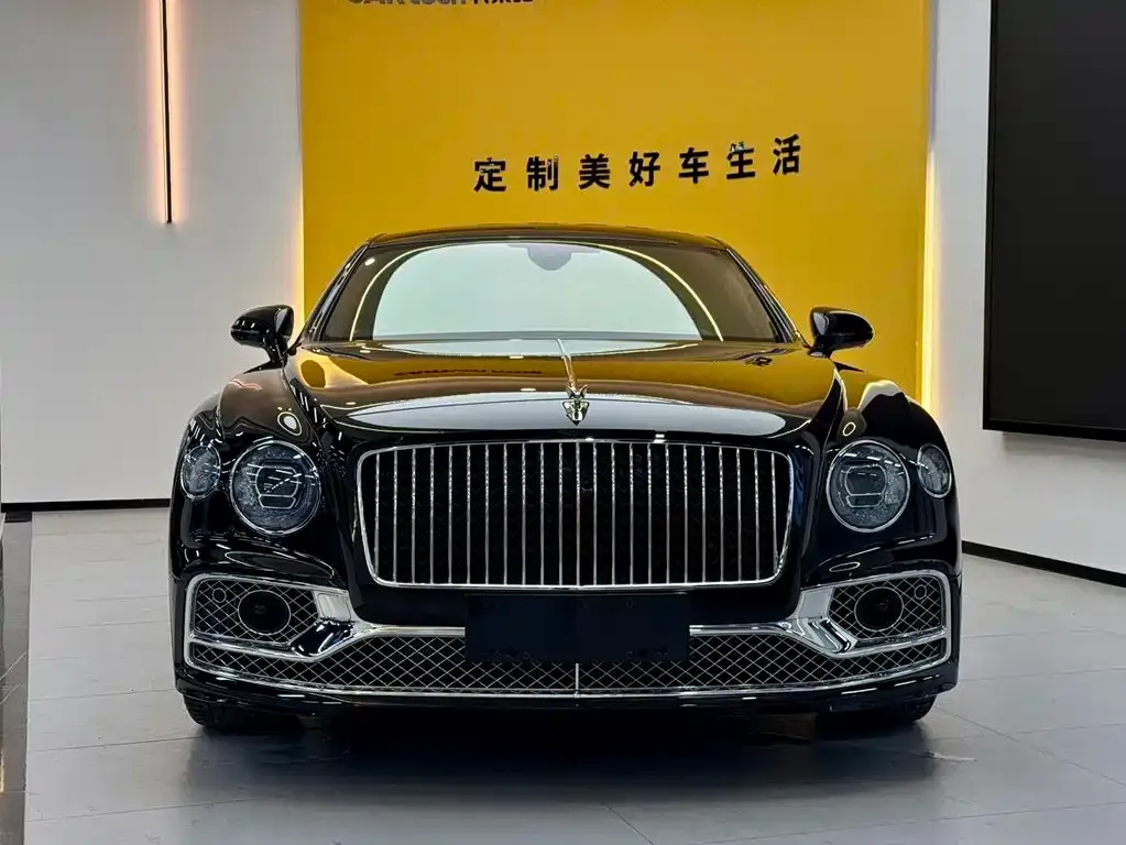 Bentley Flying Spur PHEV 2023 из CN, фото 2