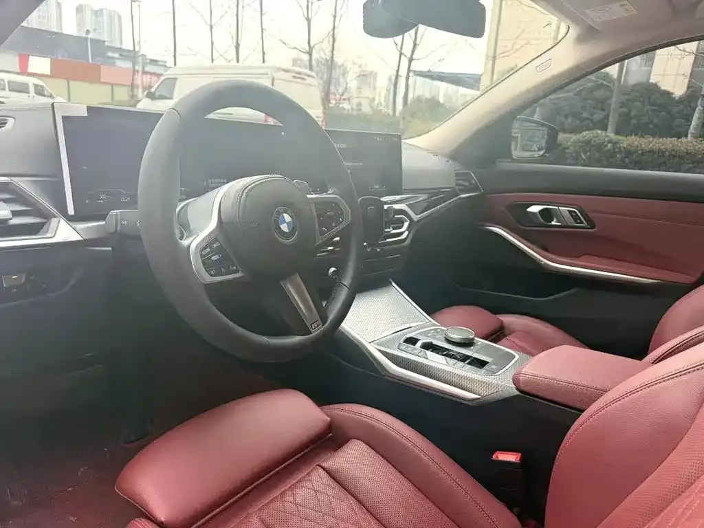 BMW 3 Series 2023 из CN, фото 4