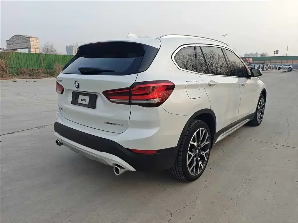 BMW X1 2022 из CN, фото 4