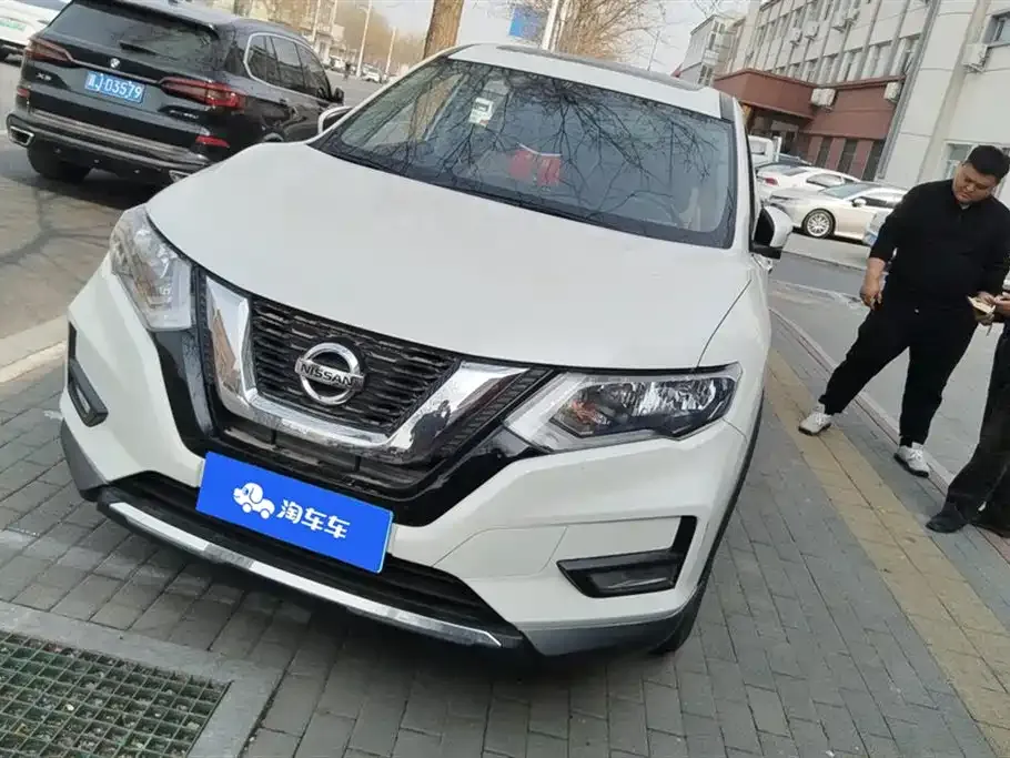 Nissan X-Trail — фото 1