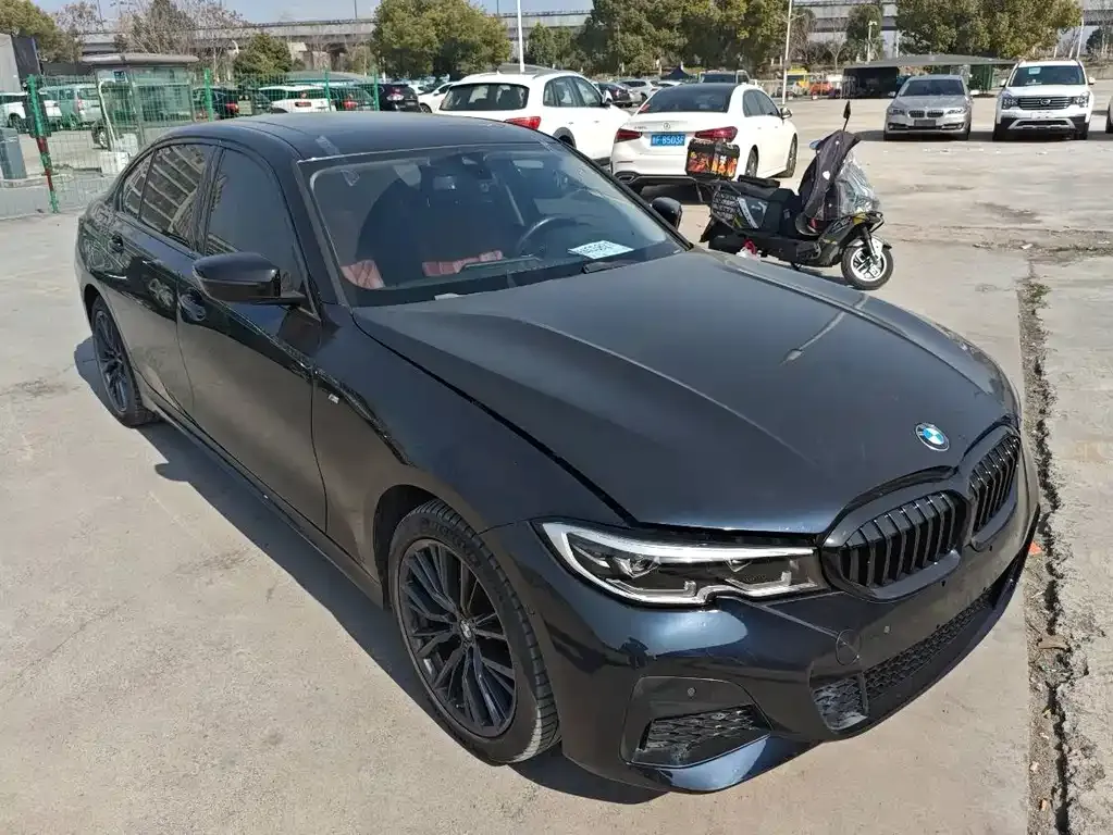BMW 3 Series 2022 из CN, фото 8