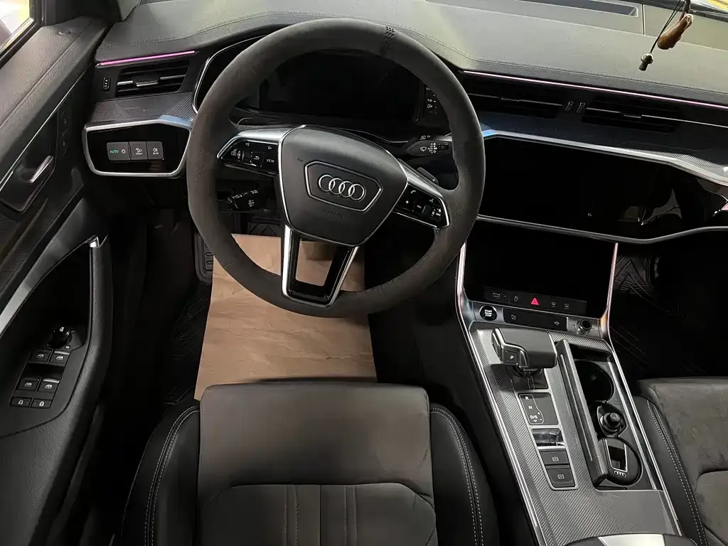 Audi A6L 2022 из CN, фото 2