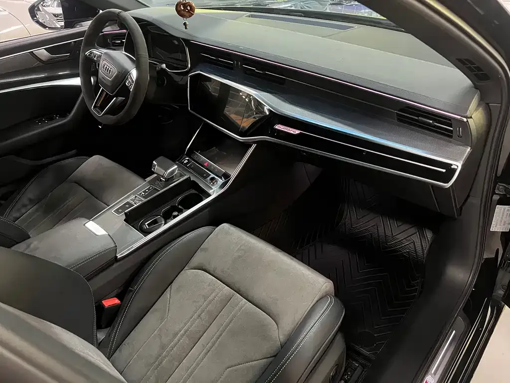 Audi A6L 2022 из CN, фото 6