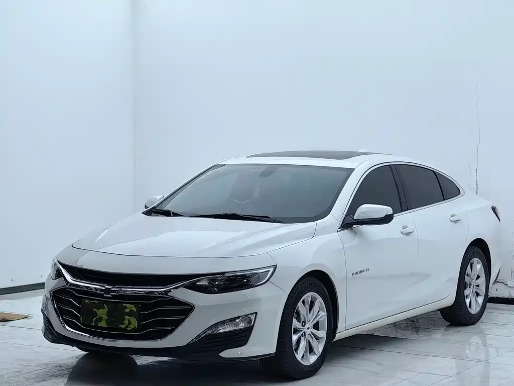 Chevrolet Malibu XL — фото 1