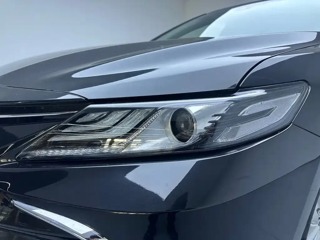 Toyota Camry 2022 из CN, фото 2