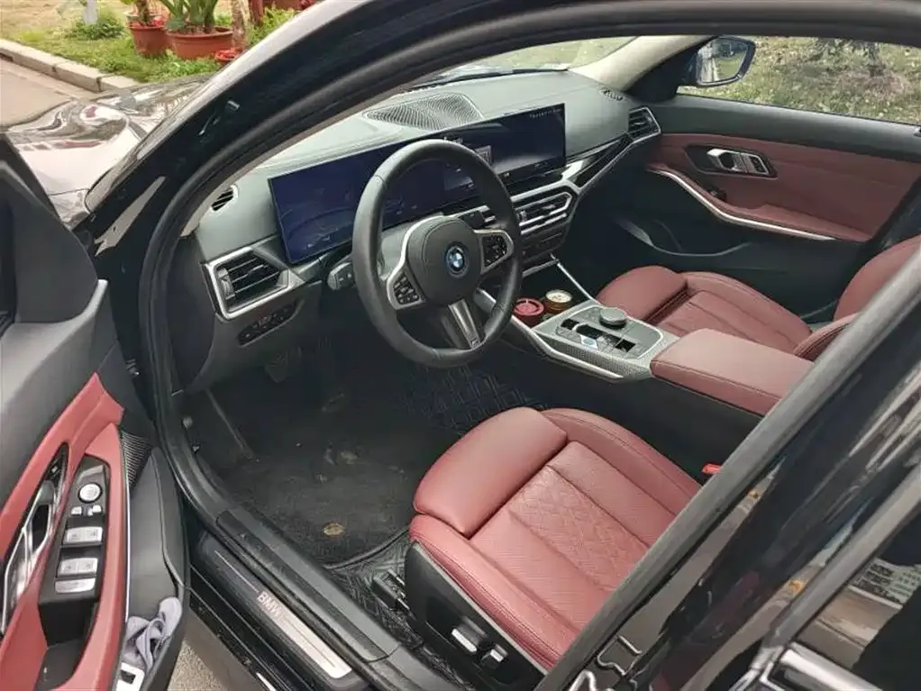 BMW i3 2023 из CN, фото 2