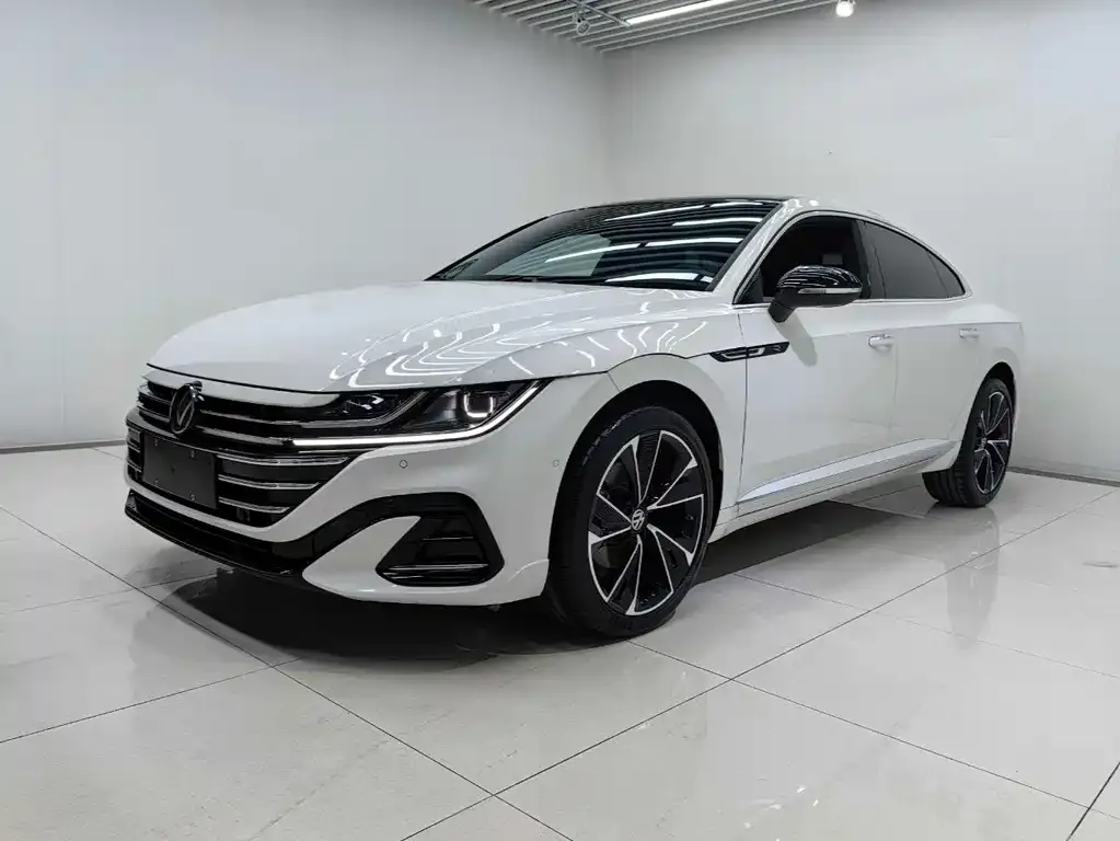 Volkswagen CC — фото 1