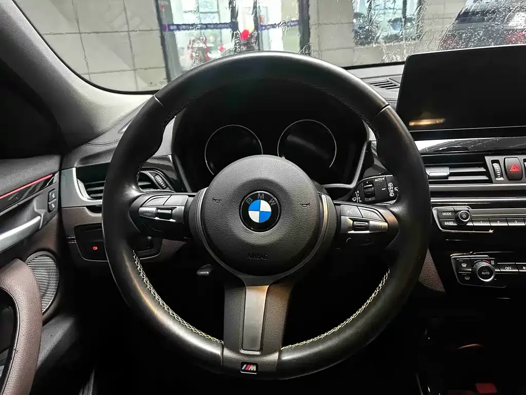 BMW X2 — фото 9