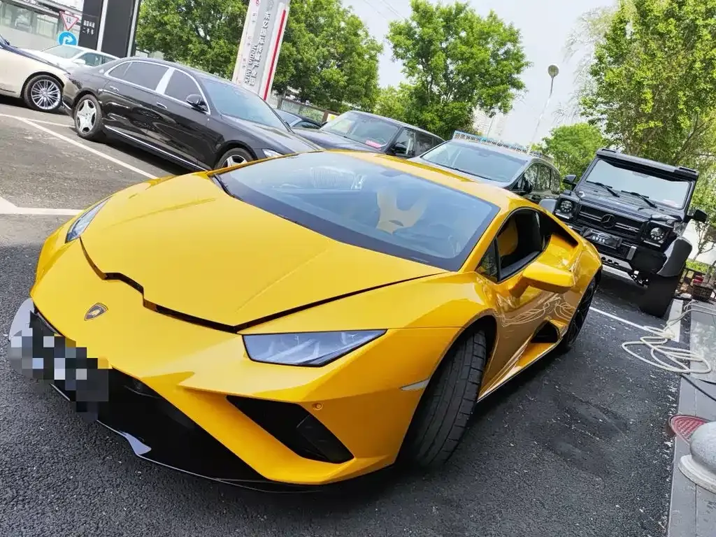 Lamborghini Huracan — фото 1
