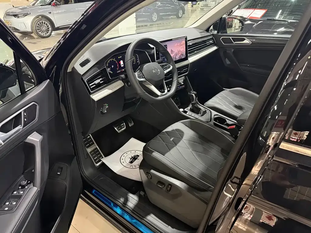 Volkswagen Tiguan L 2025 из CN, фото 9