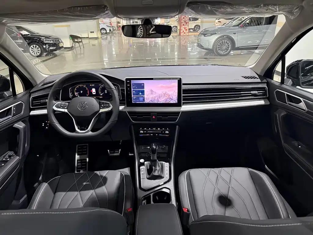 Volkswagen Tiguan L 2025 из CN, фото 3