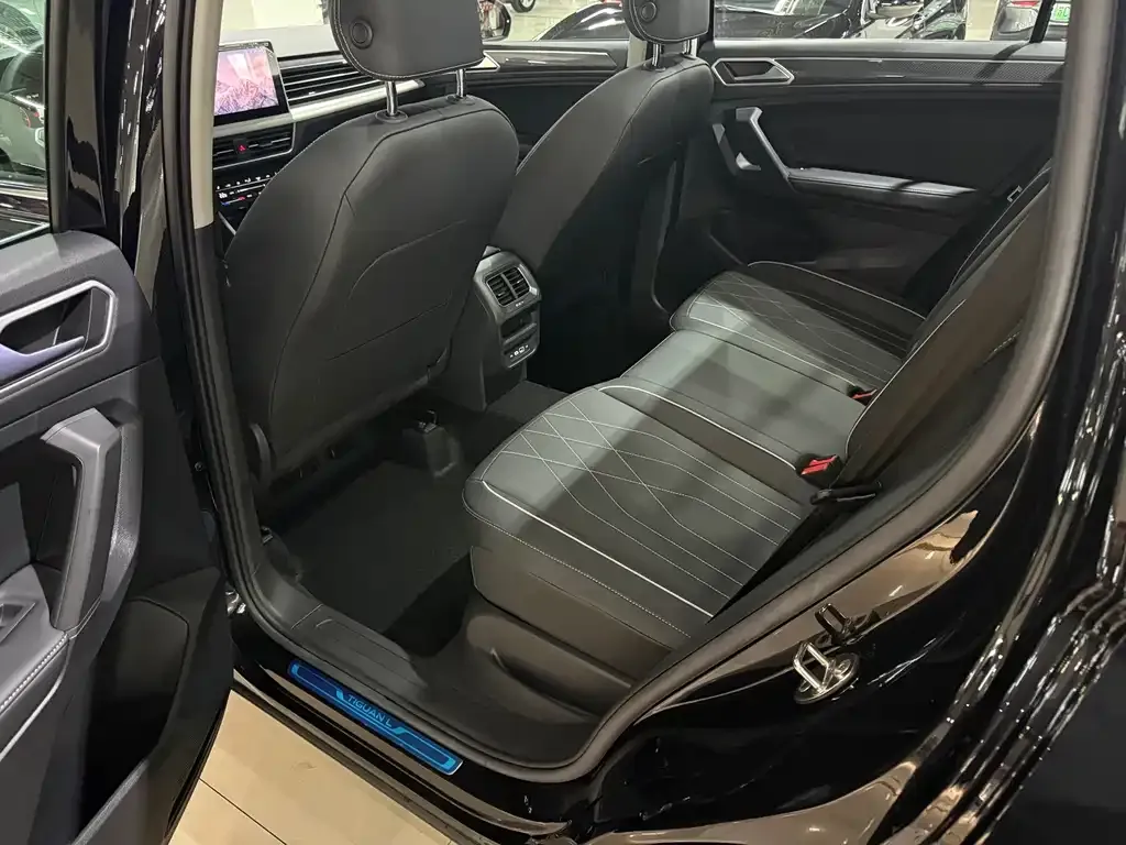 Volkswagen Tiguan L 2025 из CN, фото 5